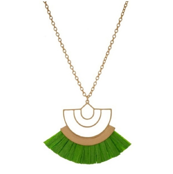 NahMu Jewelry - Green Tassel Pendant Necklace